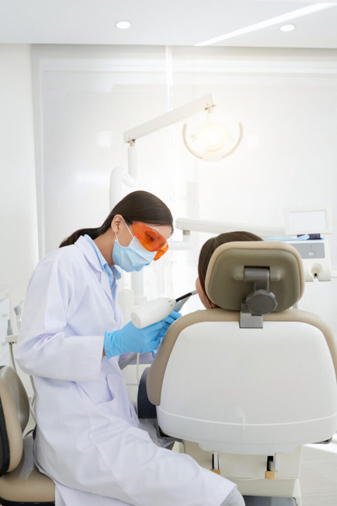 Clareamento dental em Brasília - Asa Norte - Clínica Melina Almeida Odontologia